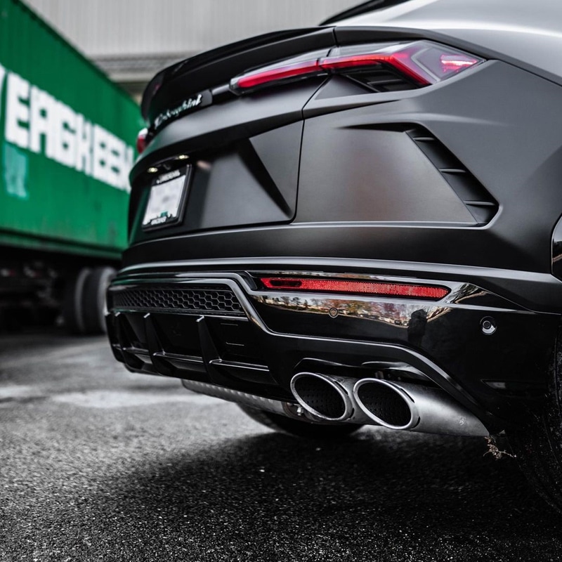 Lamborghini Urus colour change Matte Phantom Black diffuser wrapped in Gloss Black 4