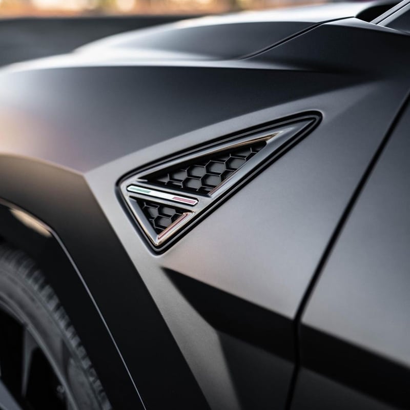 Lamborghini Urus colour change Matte Phantom Black diffuser wrapped in Gloss Black 6