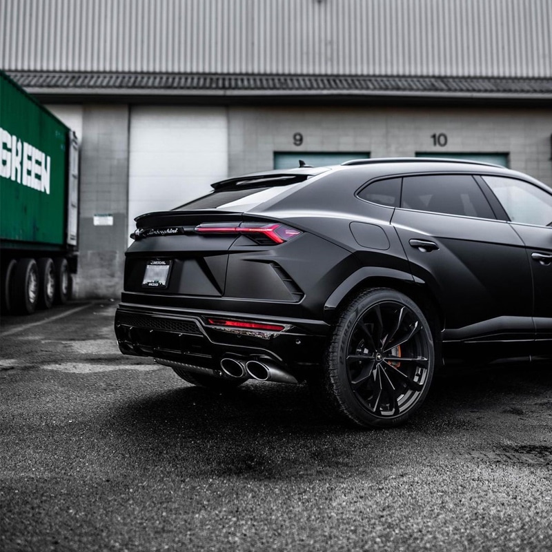 Lamborghini Urus colour change Matte Phantom Black diffuser wrapped in Gloss Black 8