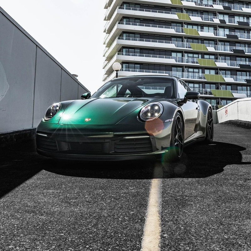 Porsche 992 - Metallic Midnight Green