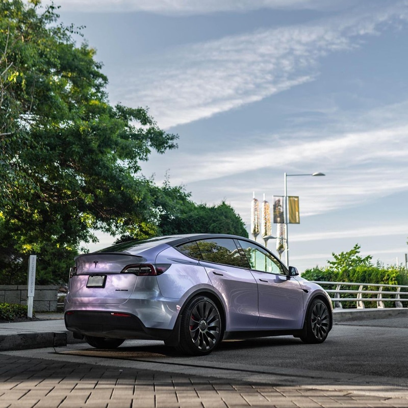Tesla Model Y - Gloss Grey Crystal Purple 5