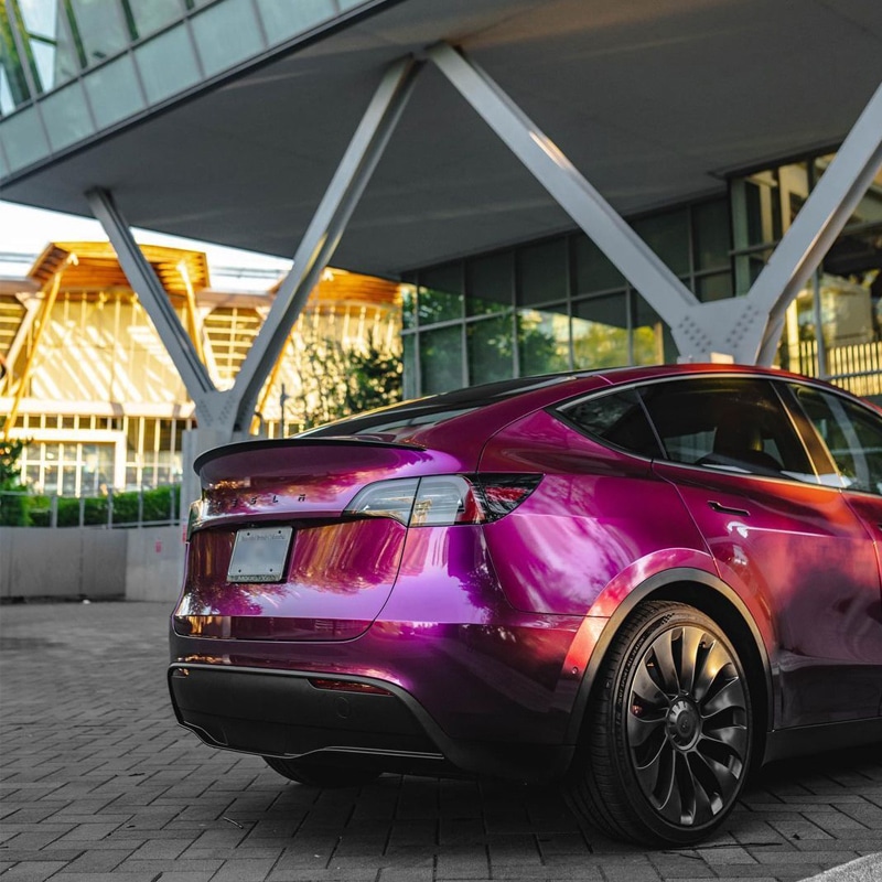 Tesla Y Performance - High Gloss Berry Pearl